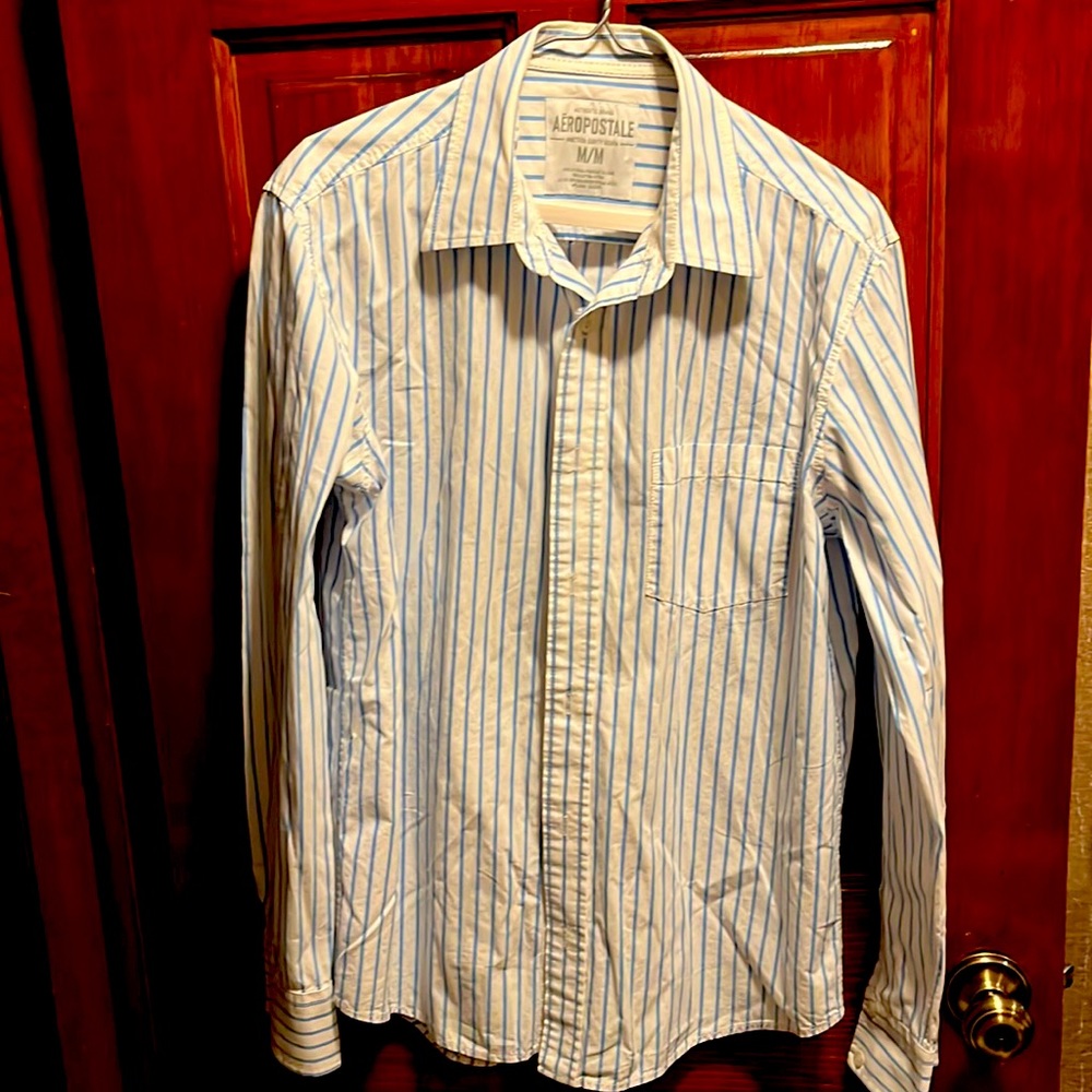 Vintage Aeropostale Shirt. Mens Size Medium. Excellent Condition.